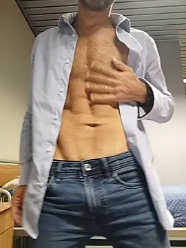 panco pillo online show from 11/17/25, 06:24