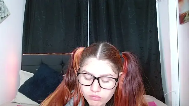 Alexaa xx online show from 11/18/25, 01:44