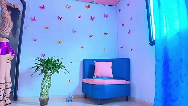 Snapshot of Juliet_1_ chatting on 11/02/25, 02:30 Juliet 1  online show from 11/02/25, 02:30