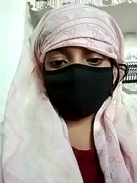 Snapshot of Quenn-Jiya752 chatting on 11/03/25, 09:43 Quenn-Jiya752 online show from 11/03/25, 09:43