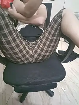 Snapshot of Sexxy_chaua chatting on 10/29/25, 06:42 Sexxy chaua online show from 10/29/25, 06:42