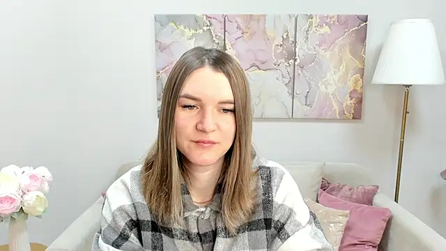 Snapshot of AriaAmaren chatting on 11/10/25, 11:48 AriaAmaren online show from 11/10/25, 11:48
