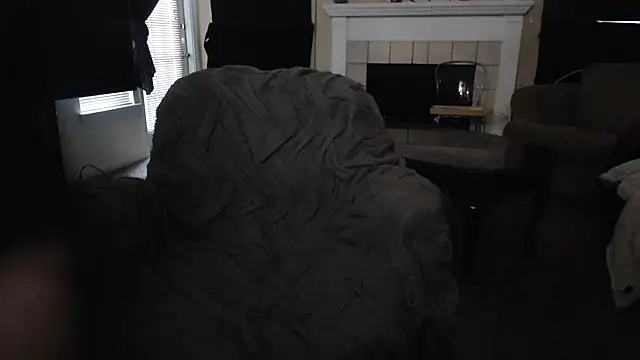 Snapshot of Skyl31 chatting on 11/01/25, 09:39 Skyl31 online show from 11/01/25, 09:39