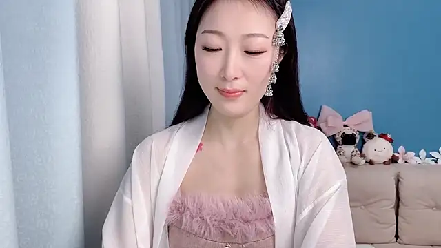 Snapshot of ella55-- chatting on 02/26/26, 01:04 ella55-- online show from 02/26/26, 01:04