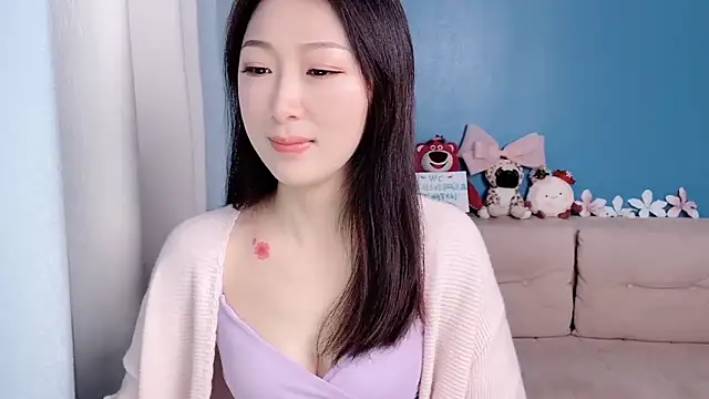 Snapshot of ella55-- chatting on 03/01/26, 01:07 ella55-- online show from 03/01/26, 01:07