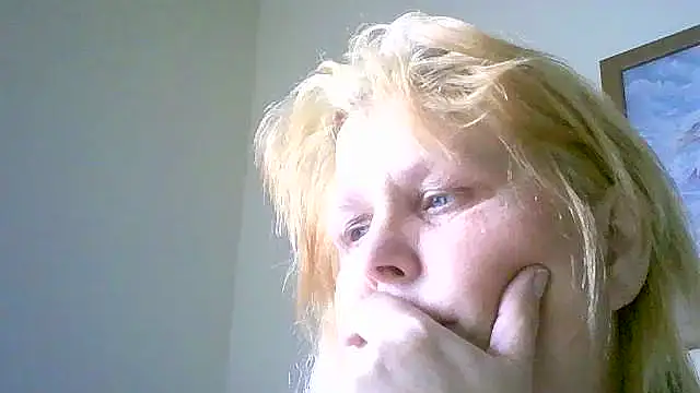 Sylviastar46 online show from 11/18/25, 09:47