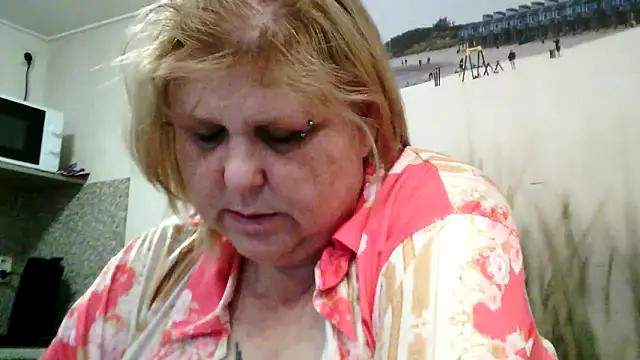 Sylviastar46 online show from 03/18/26, 09:07