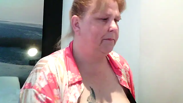 Sylviastar46 online show from 05/20/26, 06:03