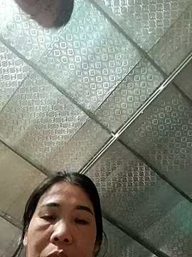 Snapshot of Nahata-suki chatting on 11/01/25, 05:09 Nahata-suki online show from 11/01/25, 05:09