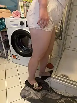 Snapshot of Teeny-Slut18 chatting on 07/25/26, 07:50 Teeny-Slut18 online show from 07/25/26, 07:50