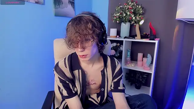 LeoBensyten online show from 11/11/25, 11:49