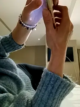 aniani11 online show from 12/03/25, 10:02