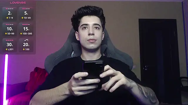 Yofukashii online show from 11/21/25, 11:31