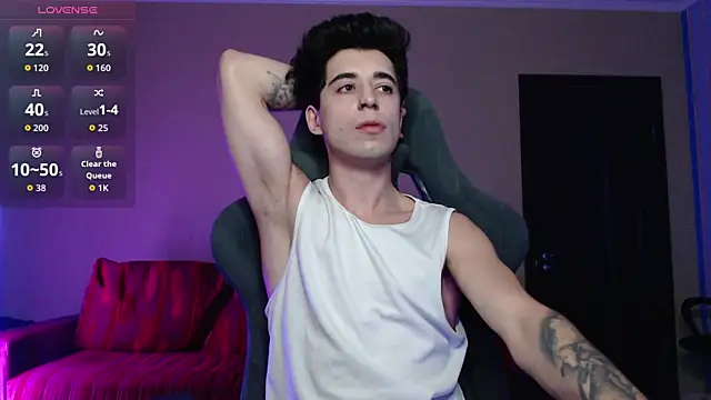 Yofukashii online show from 12/20/25, 01:12