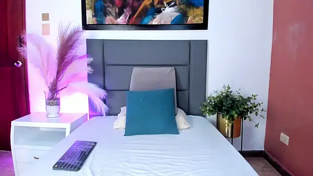 HannaaWells online show from 02/20/26, 06:30