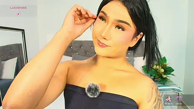 Snapshot of Vale_prado chatting on 11/05/25, 01:27 Vale prado online show from 11/05/25, 01:27