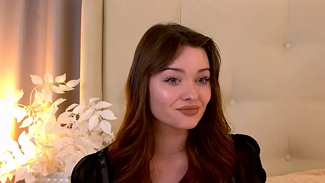 Snapshot of VickiBanx chatting on 10/30/25, 07:21 VickiBanx online show from 10/30/25, 07:21