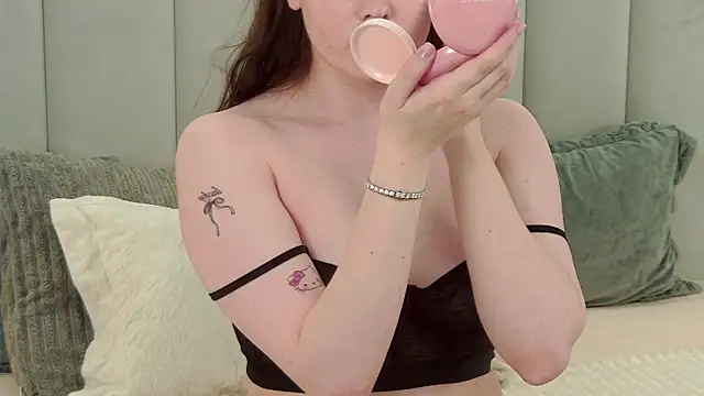 VickiBanx online show from 02/06/26, 04:50