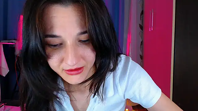 Snapshot of Dorotty_ chatting on 11/03/25, 12:24 Dorotty  online show from 11/03/25, 12:24