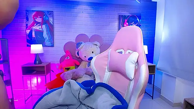 roseefancy19 online show from 03/24/26, 11:59