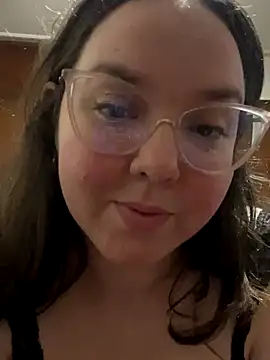 Snapshot of justaldita chatting on 11/04/25, 12:21 justaldita online show from 11/04/25, 12:21