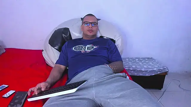 LucassFoster online show from 12/16/25, 10:26