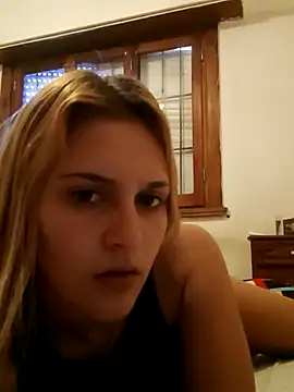 larubia arg online show from 11/22/25, 05:34