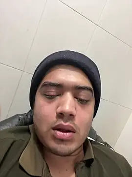 Snapshot of FlashyOcean53 chatting on 01/08/26, 11:51 FlashyOcean53 online show from 01/08/26, 11:51