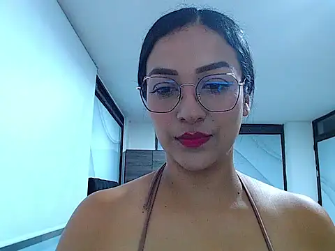 CamilaaOficial online show from 11/03/25, 03:19