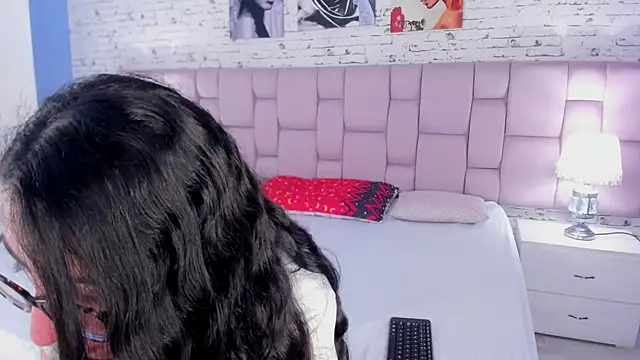 GirafMusic online show from 12/02/25, 01:05