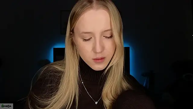 Snapshot of adele_armass chatting on 02/01/26, 09:02 adele armass online show from 02/01/26, 09:02