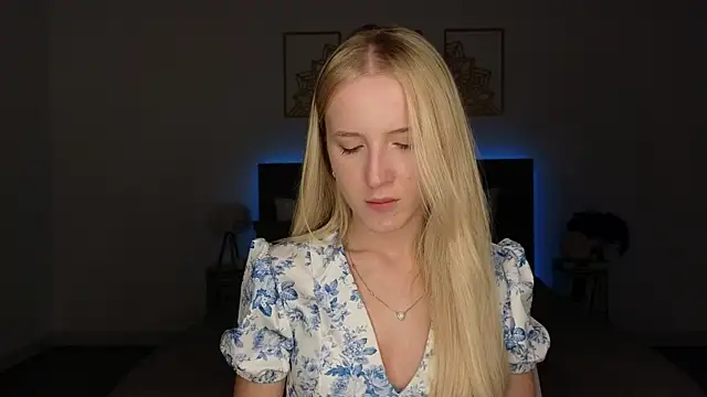 Snapshot of adele_armass chatting on 07/31/26, 09:58 adele armass online show from 07/31/26, 09:58