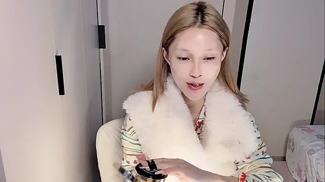 yuyu-33 online show from 03/04/26, 01:11