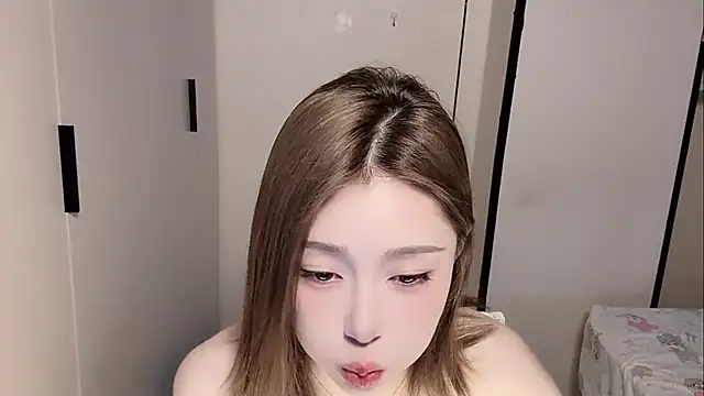 yuyu-33 online show from 04/30/26, 03:57