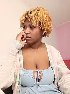 EvonyFoxxx online show from 04/25/26, 01:41