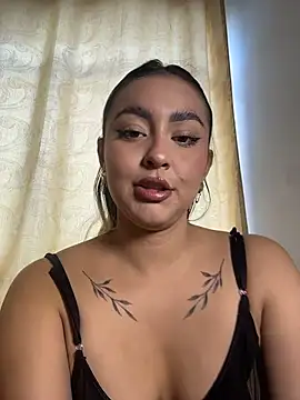 Elina Hills online show from 03/23/26, 07:07