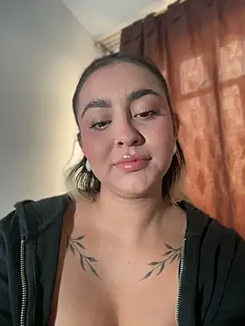 Elina Hills online show from 04/13/26, 06:57