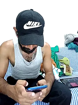 Snapshot of Barbanegra91mx chatting on 07/15/26, 01:22 Barbanegra91mx online show from 07/15/26, 01:22