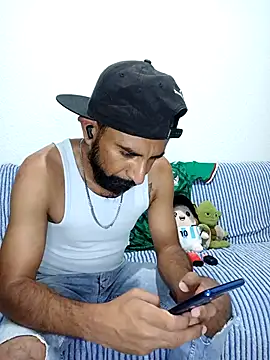 Snapshot of Barbanegra91mx chatting on 07/16/26, 02:17 Barbanegra91mx online show from 07/16/26, 02:17