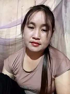 Snapshot of zubu-ti chatting on 10/31/25, 04:46 zubu-ti online show from 10/31/25, 04:46