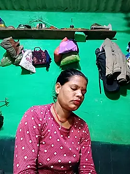 Snapshot of Sangita_k chatting on 11/01/25, 11:18 Sangita k online show from 11/01/25, 11:18