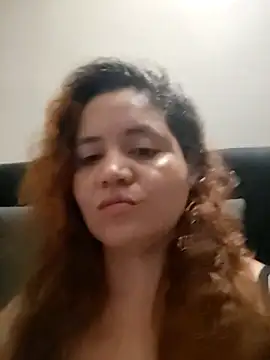 Snapshot of Mina020691 chatting on 11/02/25, 04:37 Mina020691 online show from 11/02/25, 04:37