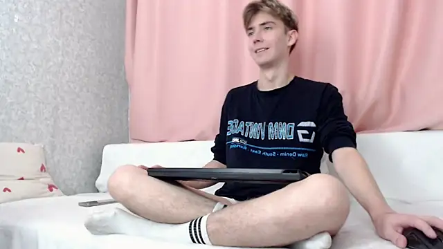 Harvey foster online show from 12/05/25, 07:50