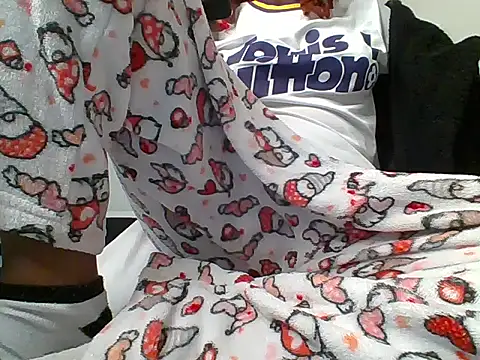 Petite baby5 online show from 04/21/26, 12:12