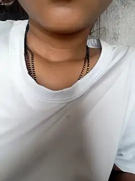 Snapshot of HOT_SANVI_25 chatting on 11/01/25, 04:36 HOT SANVI 25 online show from 11/01/25, 04:36