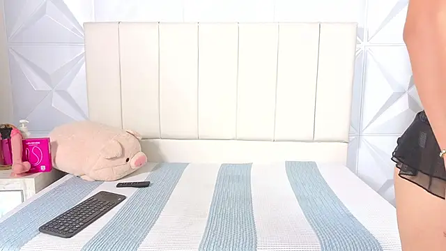 Luna  grace online show from 11/07/25, 08:53