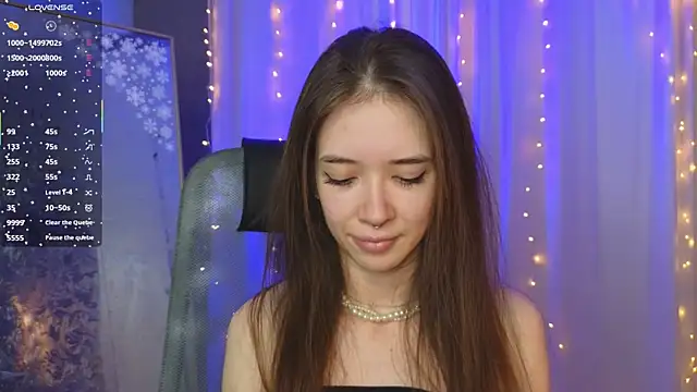 tinyanie online show from 12/19/25, 06:09