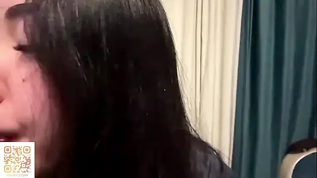 APRYLSUN online show from 11/17/25, 01:28