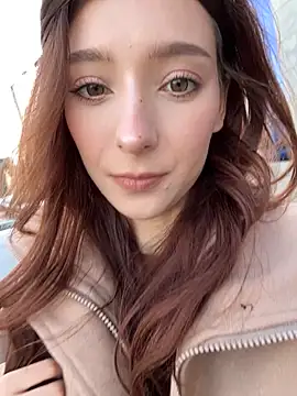 LilluKatten online show from 11/21/25, 10:25