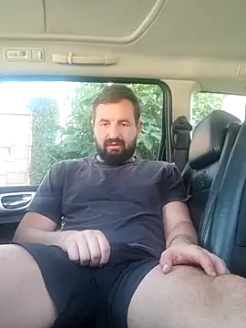 Snapshot of rooliv1 chatting on 11/21/25, 06:17 rooliv1 online show from 11/21/25, 06:17